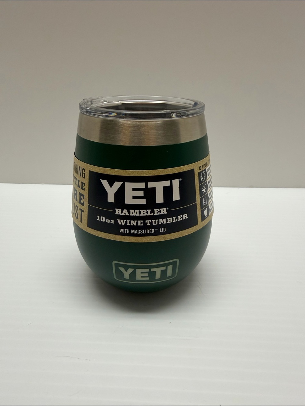 YETI Rambler 10oz Wine Tumbler w/Magslider Lid –Black Forest Green NWT